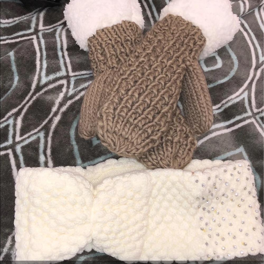 New womens winter Mittens and Headband set